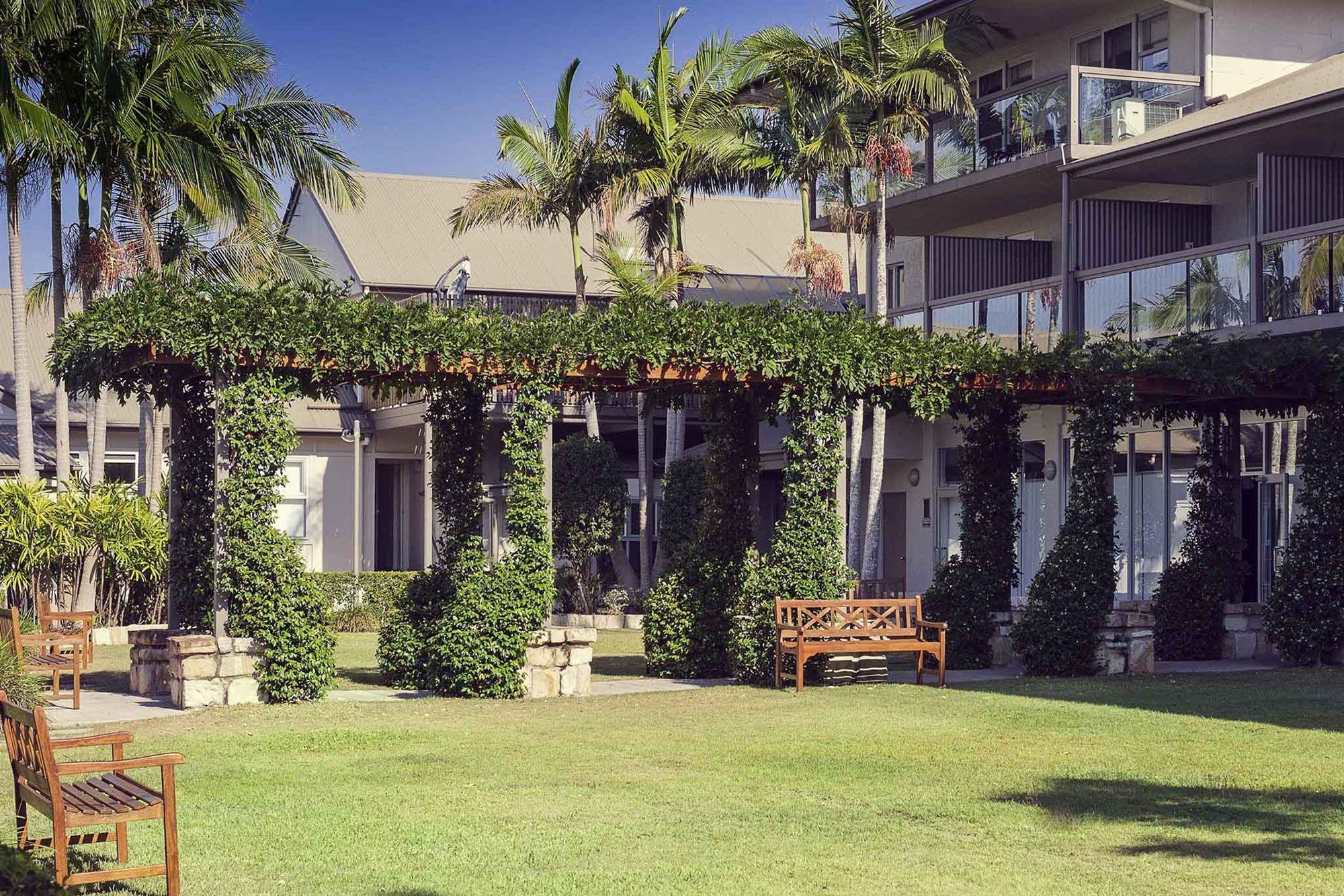 Mercure Clear Mountain Hotel 4*