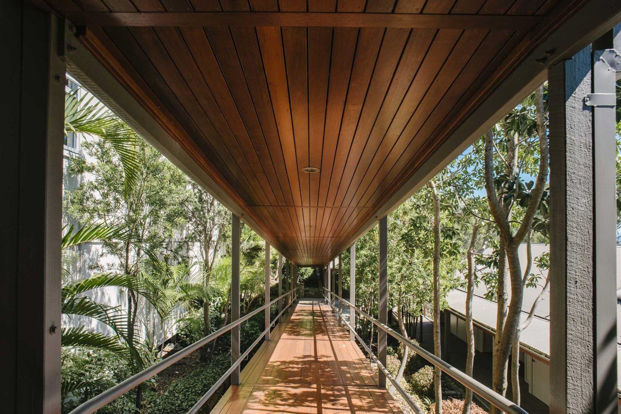 Mercure Clear Mountain 4*